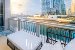 Fotografie z fotogalerie ubytování LUX 52 42 Deluxe Marina View Suite 2 v Dubaji