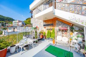Balkon oz. terasa v nastanitvi Geoje hagdongae pension