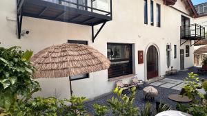 Bangunan di mana terletaknya homestay