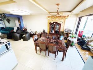 Khu vực ghế ngồi tại Paju Sunrise Village Pension