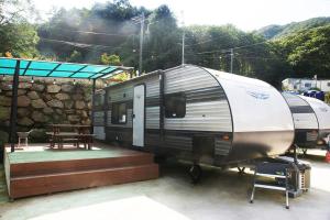 Fotografie z fotogalerie ubytování Gapyeong Forest Caravan Land v destinaci Gapyeong