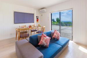 Posezení v ubytování 一棟貸し完全プライベートビーチ6分 KOEI Farm lodge