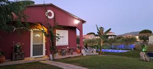 Bazén v ubytovaní Konstantinos holidays house alebo v jeho blízkosti