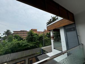 Venice Rosedale的阳台或露台