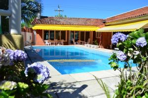 The swimming pool at or close to Hotel São Paulo