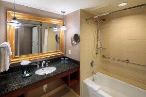 Fotografie z fotogalerie ubytování The Plaza Hotel Columbus at Capitol Square v destinaci Columbus