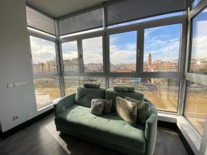 Posedenie v ubytovaní Stay U-nique Apartments Rosaleda
