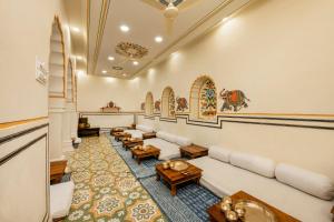 Raghunath Haveli - A Boutique Homestay的休息区