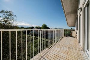 Balkón nebo terasa v ubytování Casa di Iaio - 90 m2 apt with Free Wi-Fi, Netflix, Home Cinema & Parking