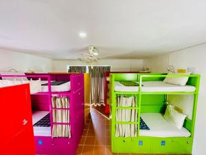 Llit o llits en una habitació de The Funky Village