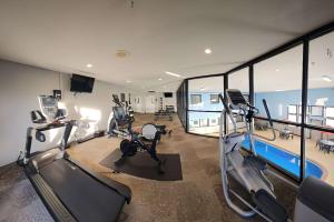 Fitness centrum a/nebo fitness zařízení v ubytování Riverview Inn & Suites, Ascend Hotel Collection