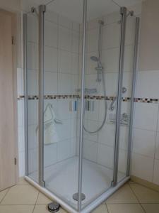 Ένα μπάνιο στο Ferienwohnung Strauß