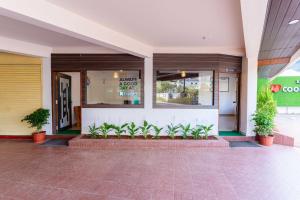 The facade or entrance of Treebo Regalia Comforts, 15 Mins From Abbey Waterfall