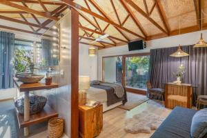 Χώρος καθιστικού στο Cape Byron Retreat Byron Bay