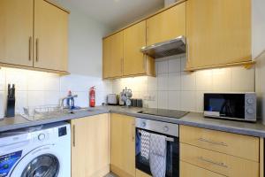 Gallery image of York Place Mews - Central 2 bed 2 bath Free Parking in Harrogate +7 photos