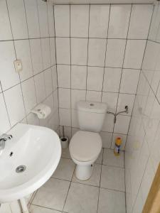 Koupelna v ubytování 2 Chambre disponible + 5 fotografií