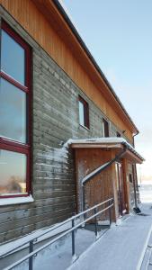 The building in which a hosteleket is located
