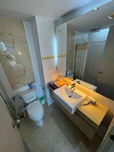 Ένα μπάνιο στο Atlantis Condo BB