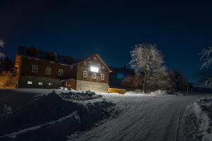 Hotel Jizerka 4 en invierno