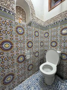 Koupelna v ubytování Riad Palais D'Or