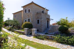 Το κτήριο όπου στεγάζεται  η βίλα