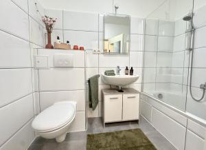 Kúpeľňa v ubytovaní SPOTLIGHT 4YOU City Apartment with parking by belle-stay