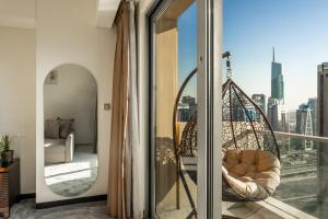 Rõdu või terrass majutusasutuses Apartments in Address Dubai Marina Residences connected to Marina Mall