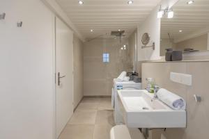 Phòng tắm tại Neukoog Auszeit +30 ảnh