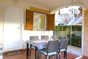 Balkón nebo terasa v ubytování Encantador bungalow de planta baja