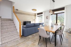 Χώρος καθιστικού στο Mirador de Estrimal by BeValle +28 φωτογραφίες