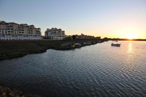 Fotografia z galérie ubytovania Apartamentos Playa Marina Piscina y zonas verdes by Alsol A01-00413 v destinácii Ayamonte