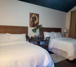 Serendipity Holistic Resort Spa客房内的一张或多张床位
