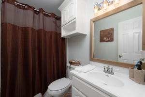 Imagen de la galería de Modern rustic home, en Olmito