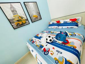 Postel nebo postele na pokoji v ubytování ELYSIA-Legoland-QFamilySuite-WaterDispenser