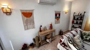 En eller flere senge i et værelse på Maison de vacances spa