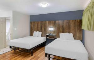 Postel nebo postele na pokoji v ubytování Extended Stay America Select Suites - Odessa