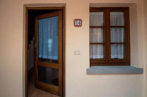 Fotografie z fotogalerie ubytování Charming Studio with Shared Pool in Loro Ciuffenna v destinaci Loro Ciuffenna