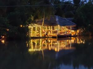Vista sul fiume nelle vicinanze dell'hotel