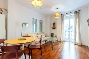 Posedenie v ubytovaní Veoapartment Alhóndiga Segundo + 25 fotografií