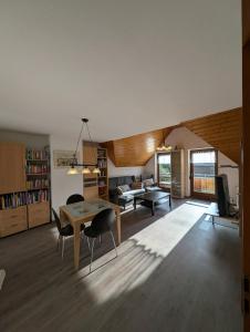 Fotografie z fotogalerie ubytování Ferienwohnung Haus Poppis v destinaci Kressbronn am Bodensee + 18 fotografií