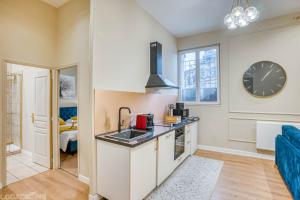Η κουζίνα ή μικρή κουζίνα στο Appartement de Prestige Le Saphir - 60m2