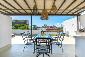 Balkón nebo terasa v ubytování Beachside Haven at Playa Kaan