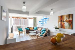 Χώρος καθιστικού στο Stylish and modern Apartment