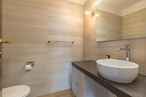 Bagno di Imperial of Lugano 4 with a lake view behind the station and 10 min from the lake