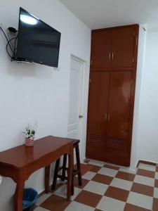 Μια τηλεόραση ή/και κέντρο ψυχαγωγίας στο 4 Tiburón Toro Squalo's place