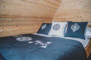 Postel nebo postele na pokoji v ubytování TatryTop Dom Krzeptówki Zakopane