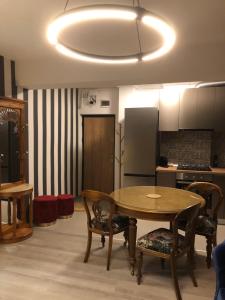 Kuchyň nebo kuchyňský kout v ubytování La Vista Ultracentral - Private Parking