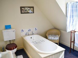 Gallery image of Reids Cottage in Lairg +3 photos