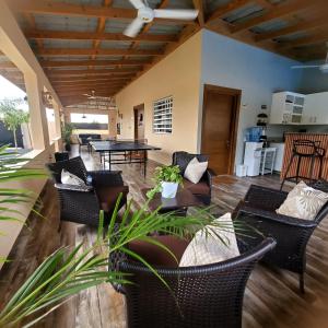 Posezení v ubytování Espectacular Villa en La Romana + 12 fotografií