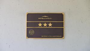 Certifikát, hodnocení, plakát nebo jiný dokument vystavený v ubytování Fontana Hotel Wiesbaden